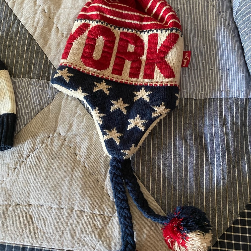Winter hat - Picture 2 of 3